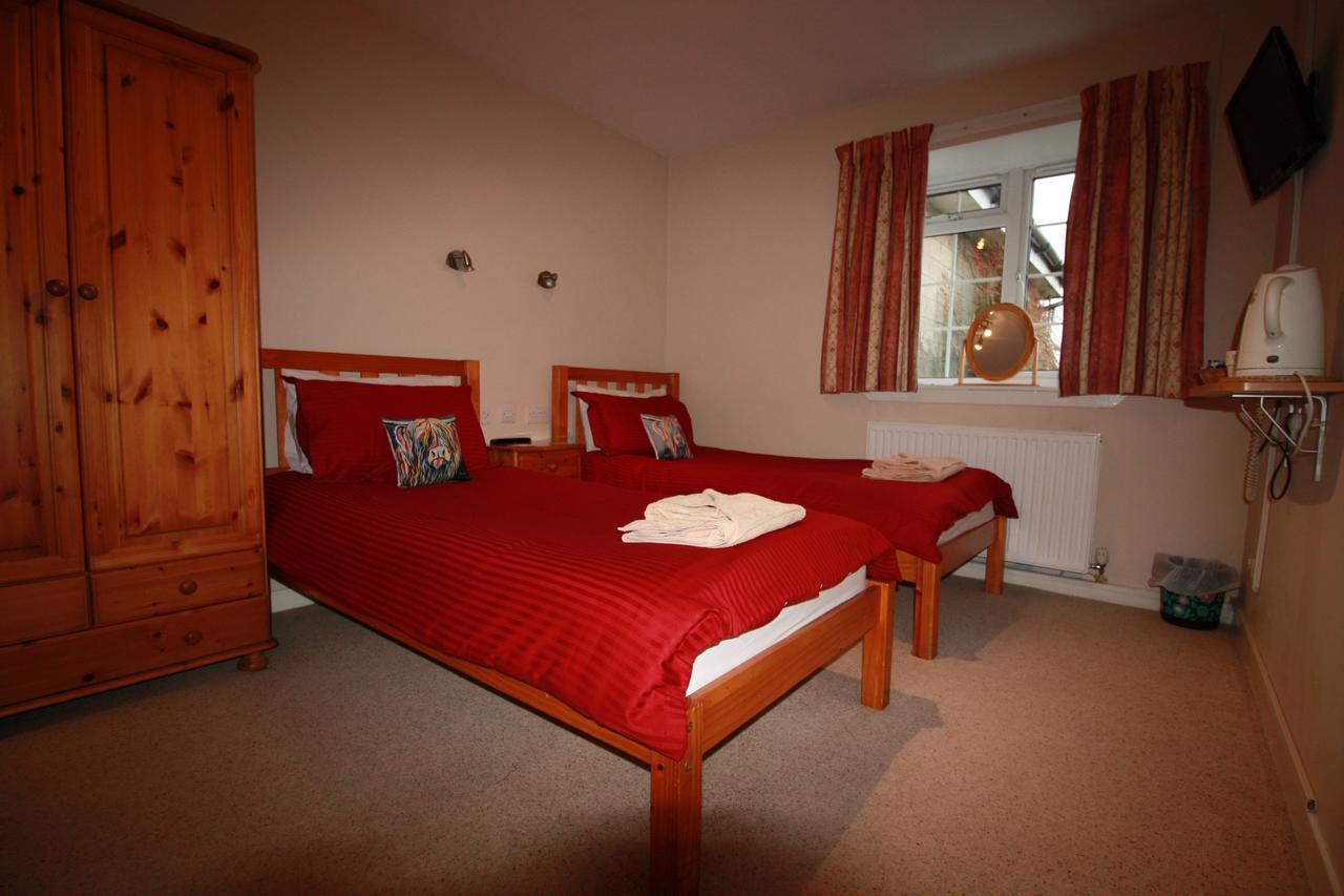 Blairmains Guest House Kirk of Shotts Exterior foto